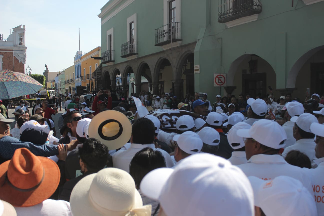 Exigen salida de líder del SNTE sección 55 en marcha del 1 de Mayo