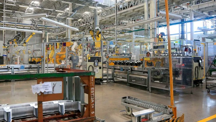 Sindicalizados de la Volkswagen buscarán aumento salarial del 15.7% este año