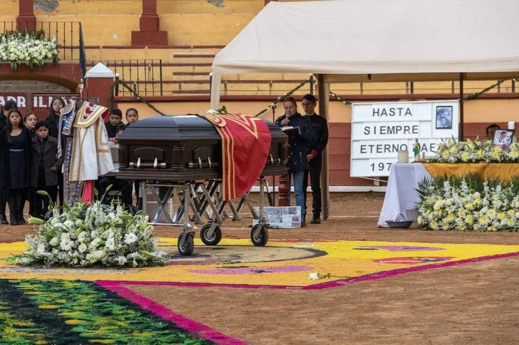 "Hasta siempre eterno Rafa"; dan último adiós en Tlaxcala al Señor de los Tercios