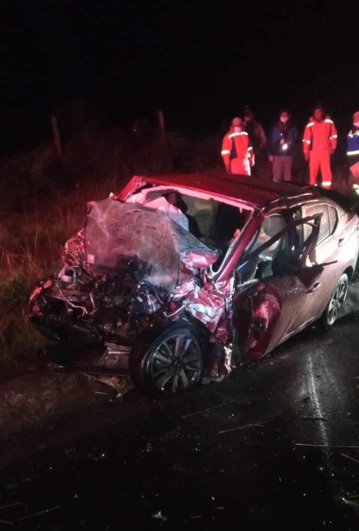 Pareja poblana perece tras volcadura en la Tlaxco-Chignahuapan