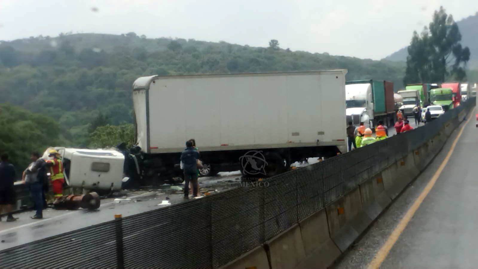 Cuatro lesionados deja un choque en Arco Norte a la altura de Españita 