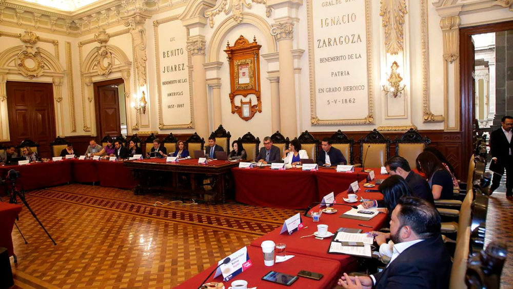 Regidores aprueban entrega de distintivo a empresas que promuevan la igualdad laboral