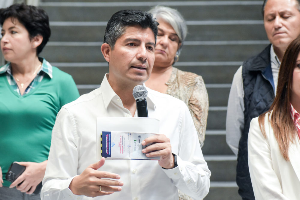 Vivimos en una Puebla democrática, responde Eduardo Rivera al apoyo de la CTM a Julio Huerta