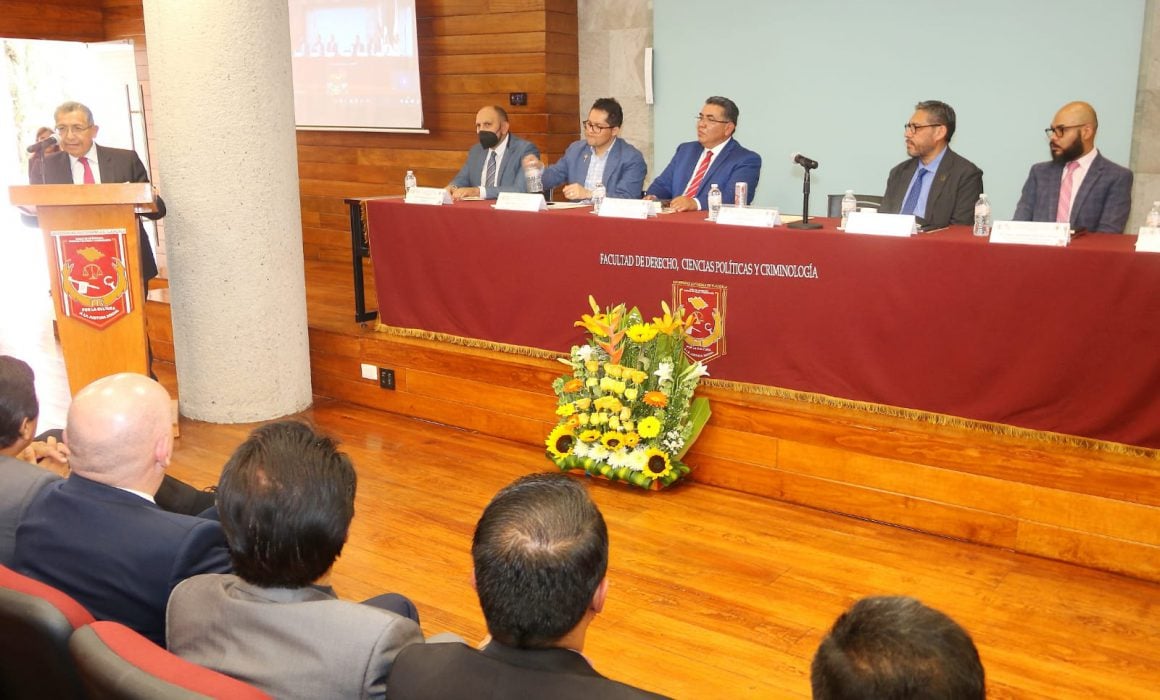 Reflexionaron en la UATX sobre el derecho humano a la educación