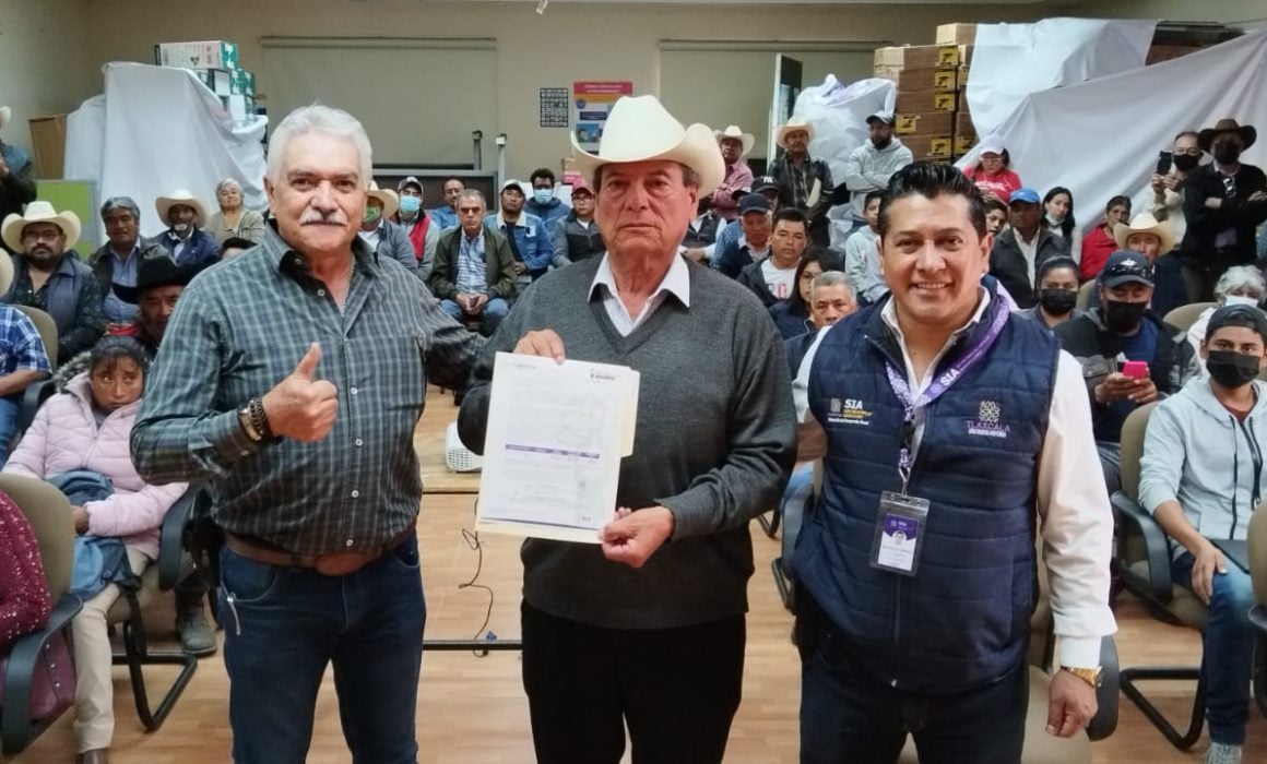 Inicia SIA con entrega de cartas de apoyo a población productora