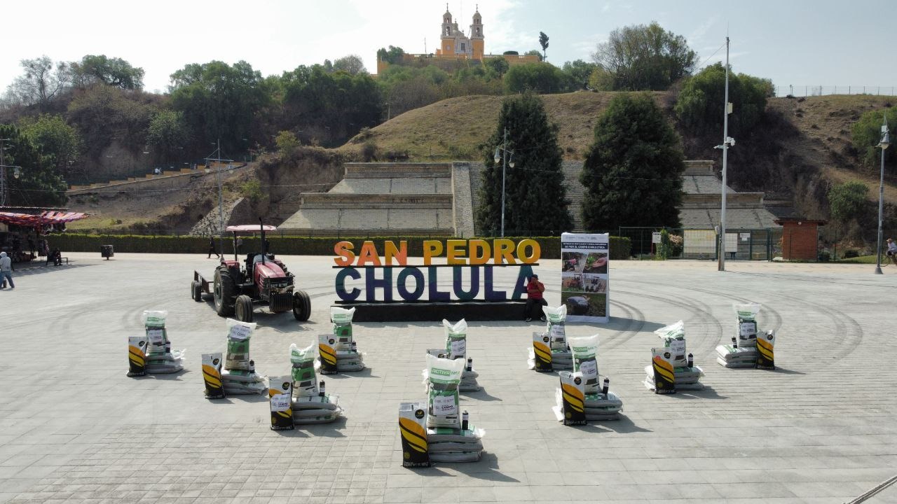 El doble de productores beneficiados con fertilizantes y semillas, logra Paola Angon este 2023