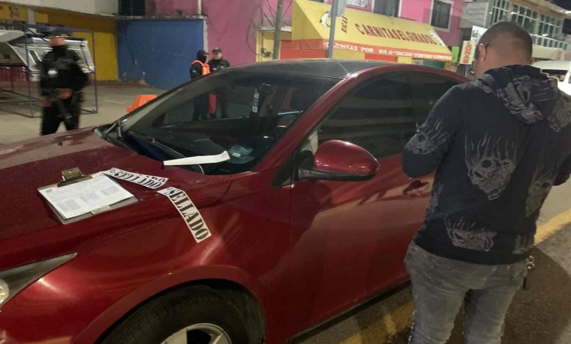 Aseguran a 13 en operativo de alcoholímetro en Apetatitlán
