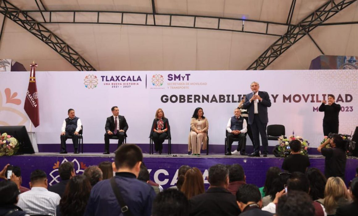 Encabeza Adán Augusto encuentro con transportistas de Tlaxcala