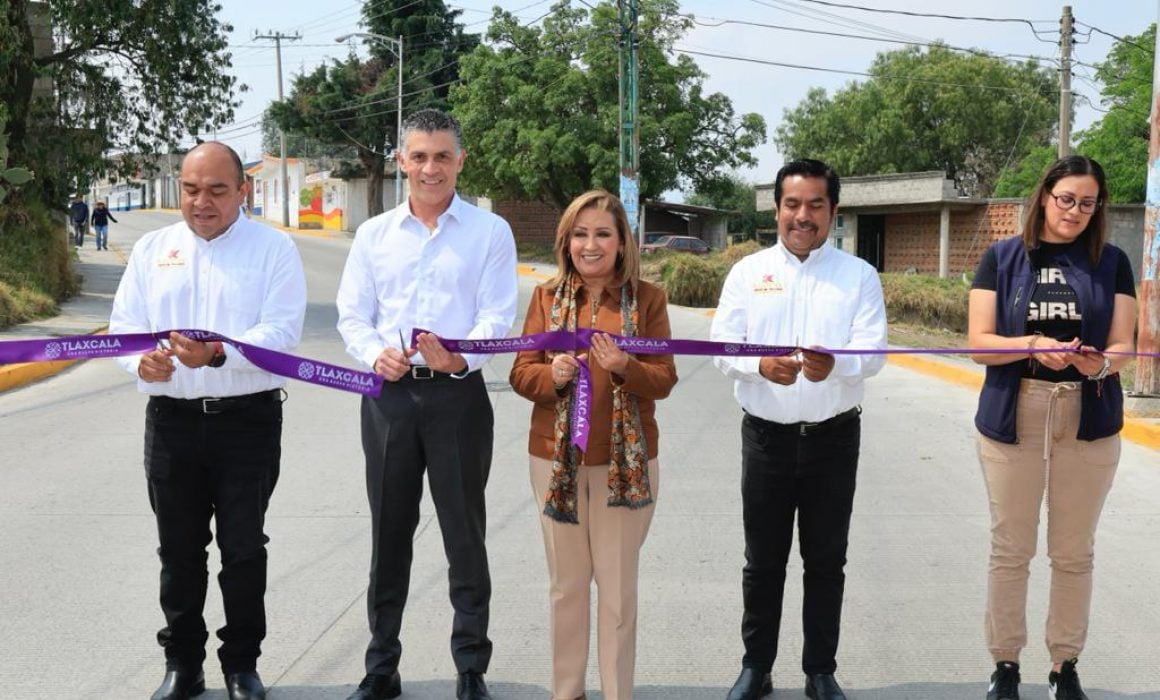 Mejora Lorena Cuéllar Cisneros vialidad en Xaloztoc