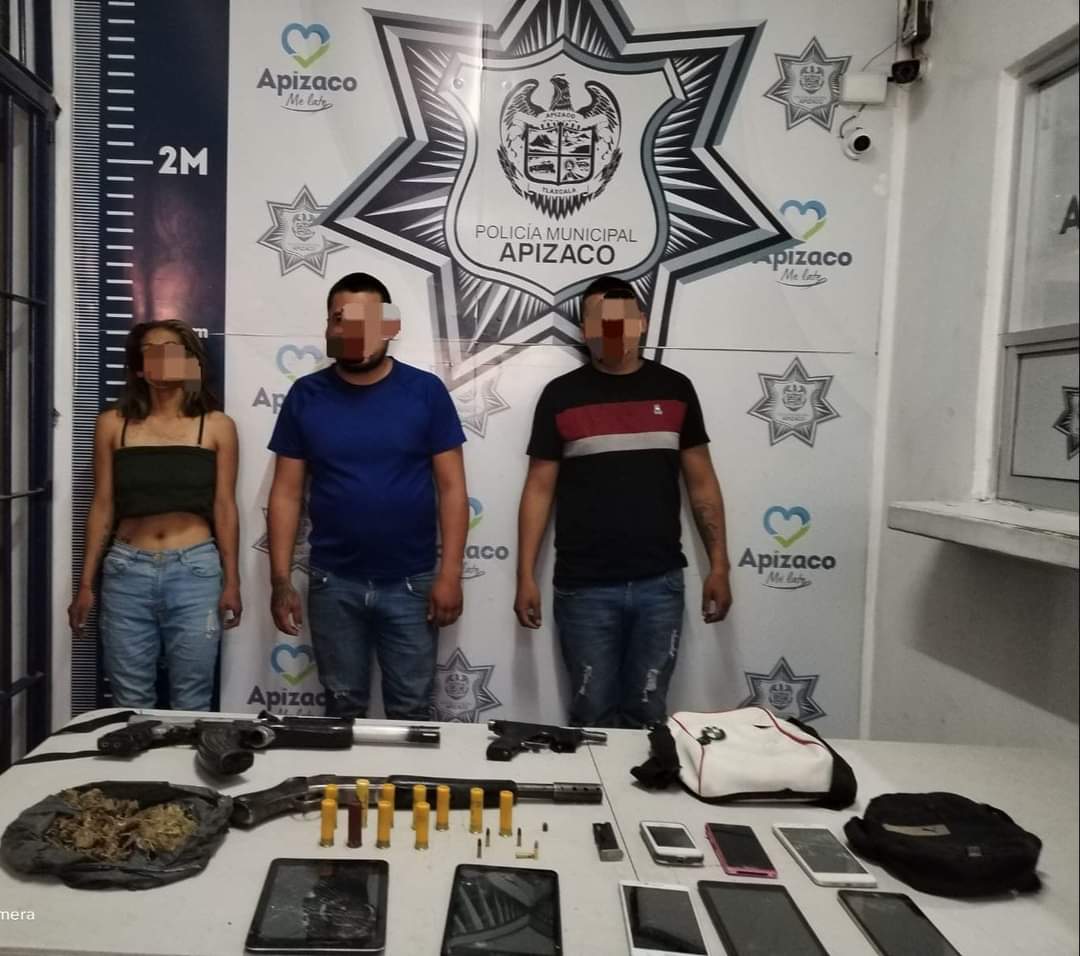 Desmantela Policia Municipal de Apizaco a peligrosa banda delictiva: aseguraron armas, droga, cartuchos y una motocicleta
