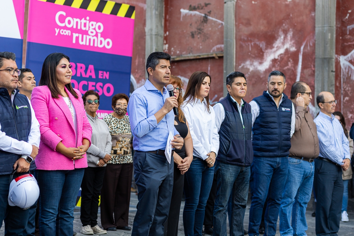 Retiran a 250 ambulantes de la zona del Mercado 5 de Mayo por obras de rehabilitación
