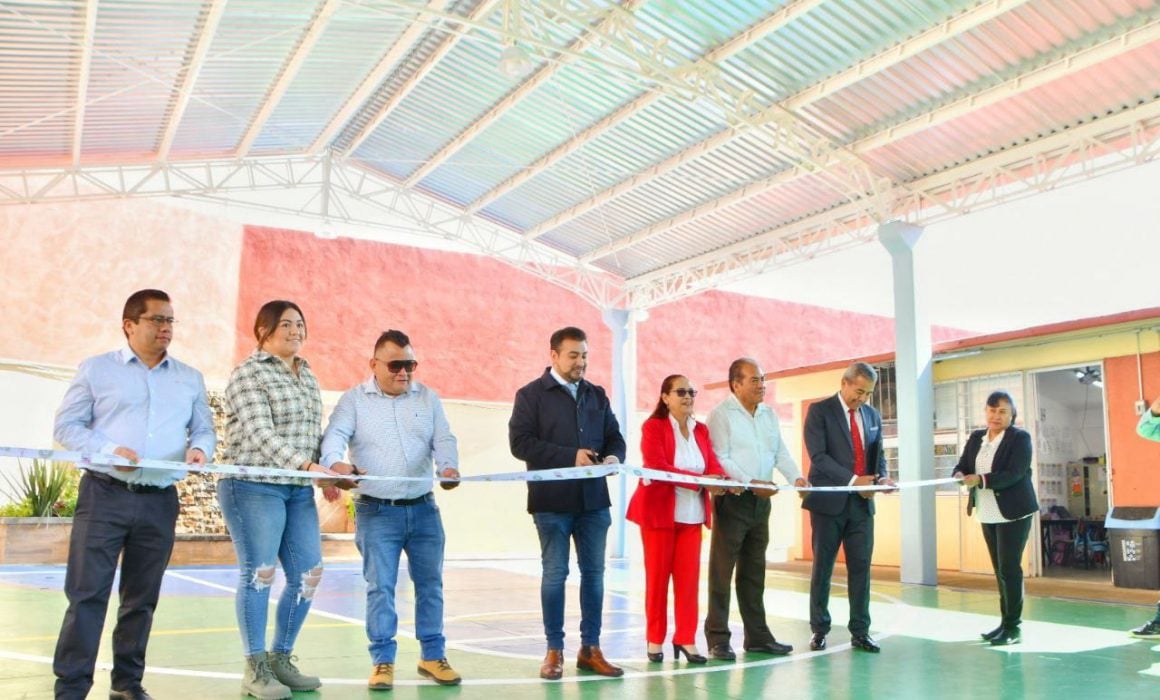 La educación es esencial para Huamantla y México: Salvador Santos Cedillo