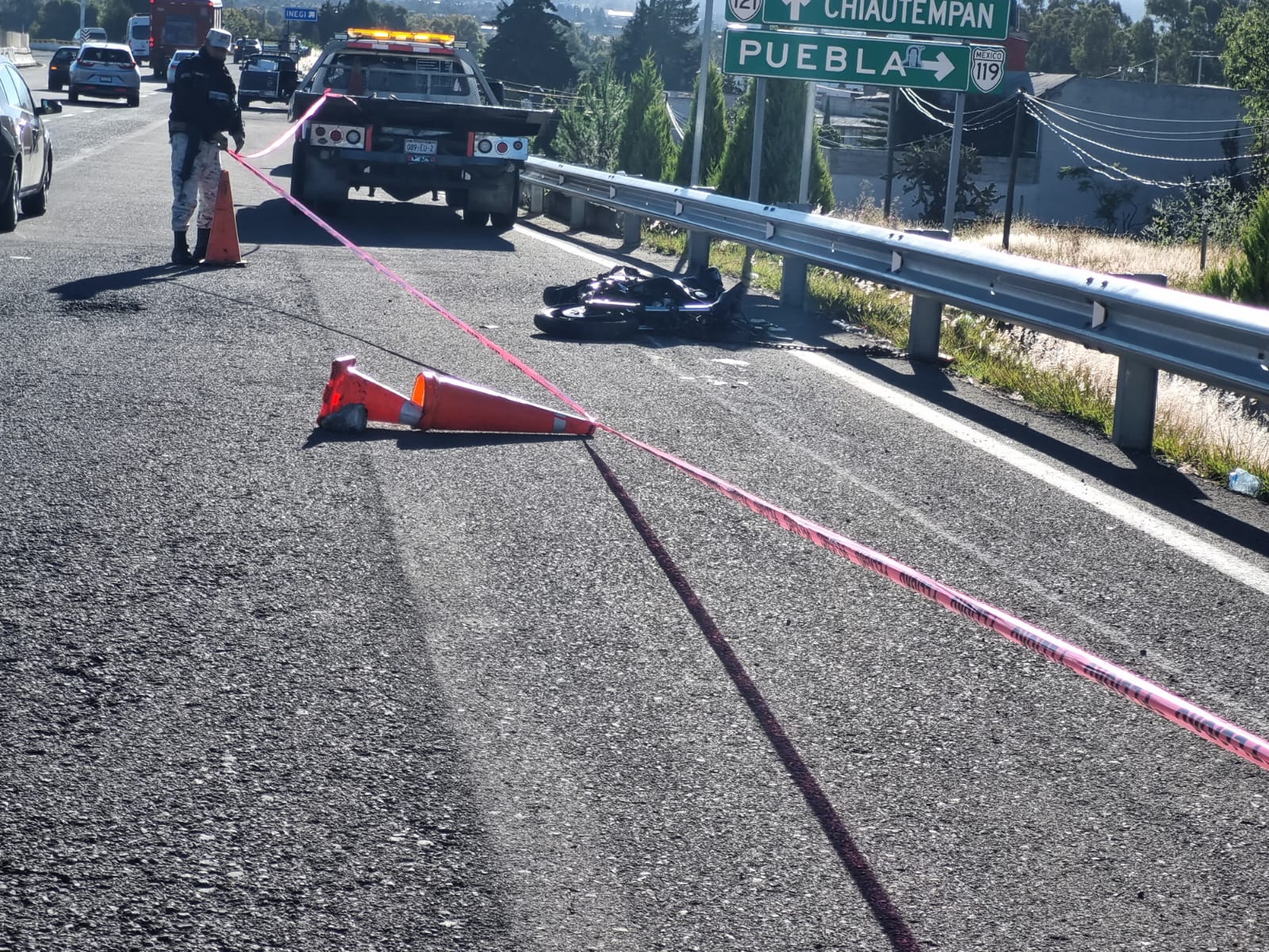Muere motociclista atropellado sobre la autopista Tlaxcala-Puebla