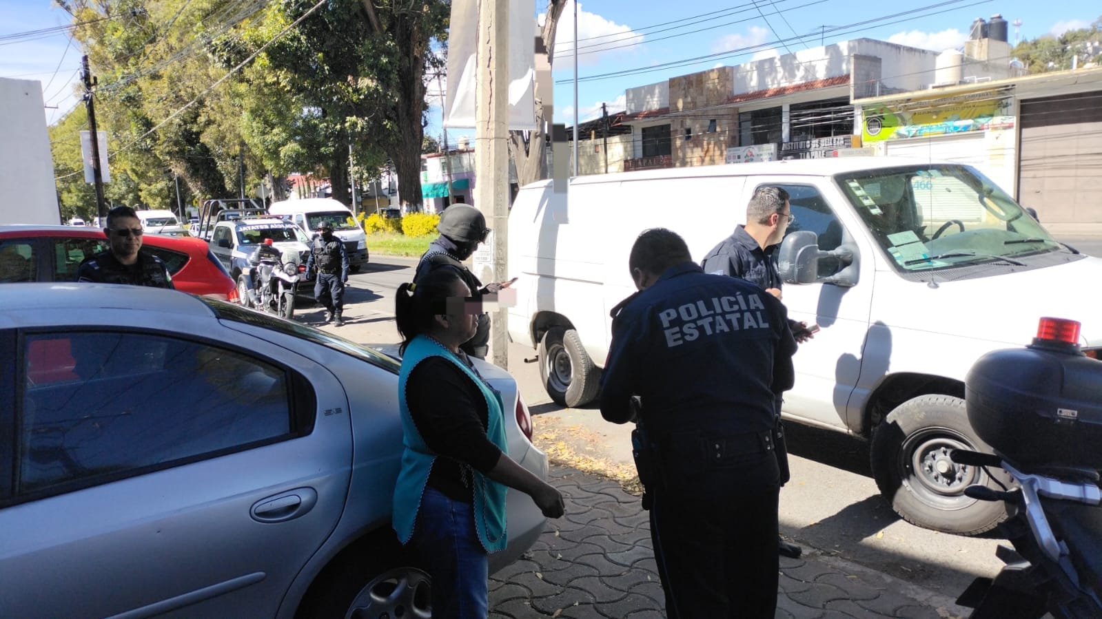 Sujeto armado atraca a mujer cuentahabiente, le roban más de 20 mil pesos, en Tlaxcala