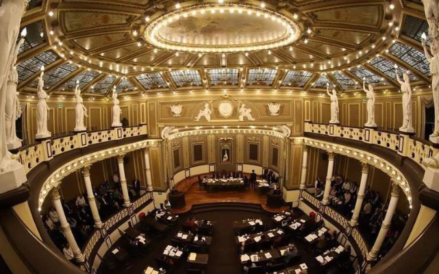 En Congreso del Estado esperan renuncia de más de la mitas de diputados por elecciones
