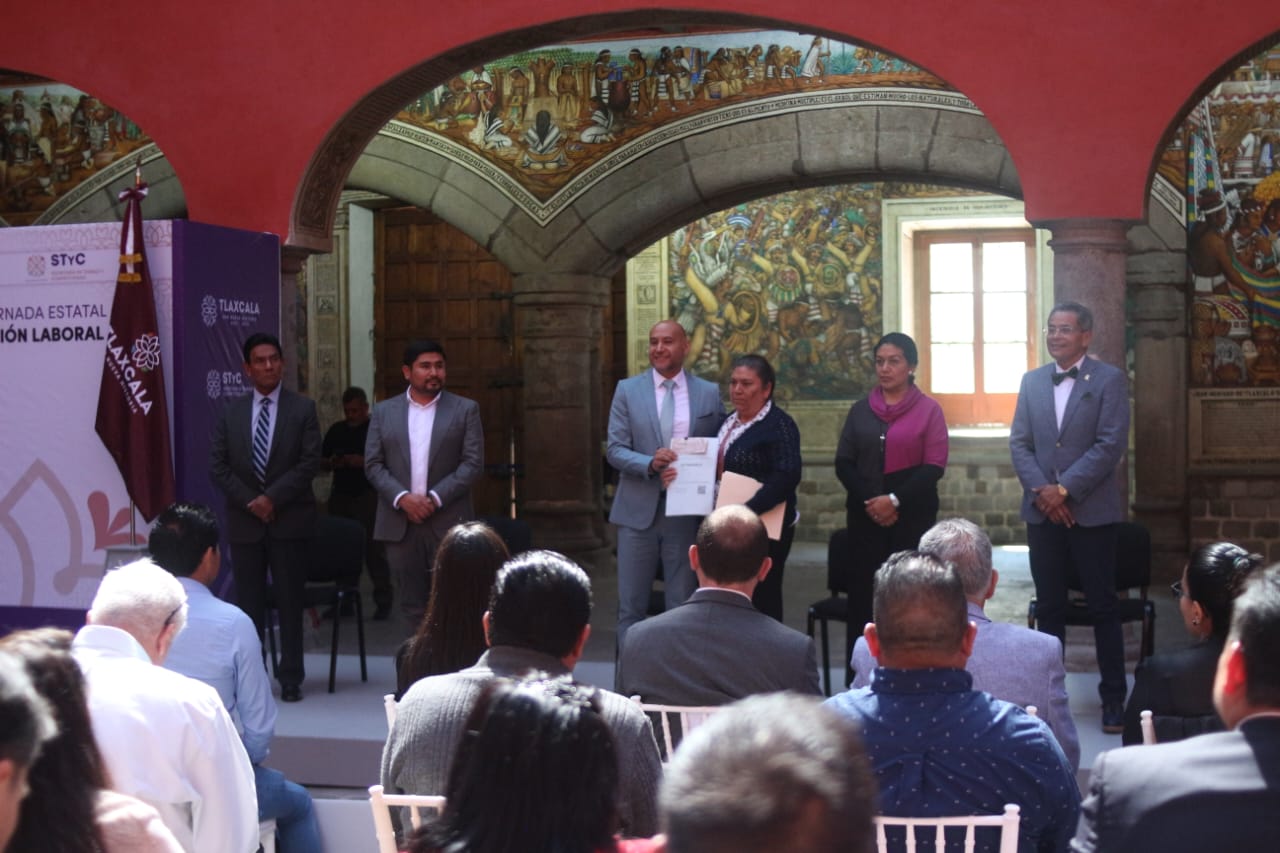 Celebra STyC convenios de conciliación laboral