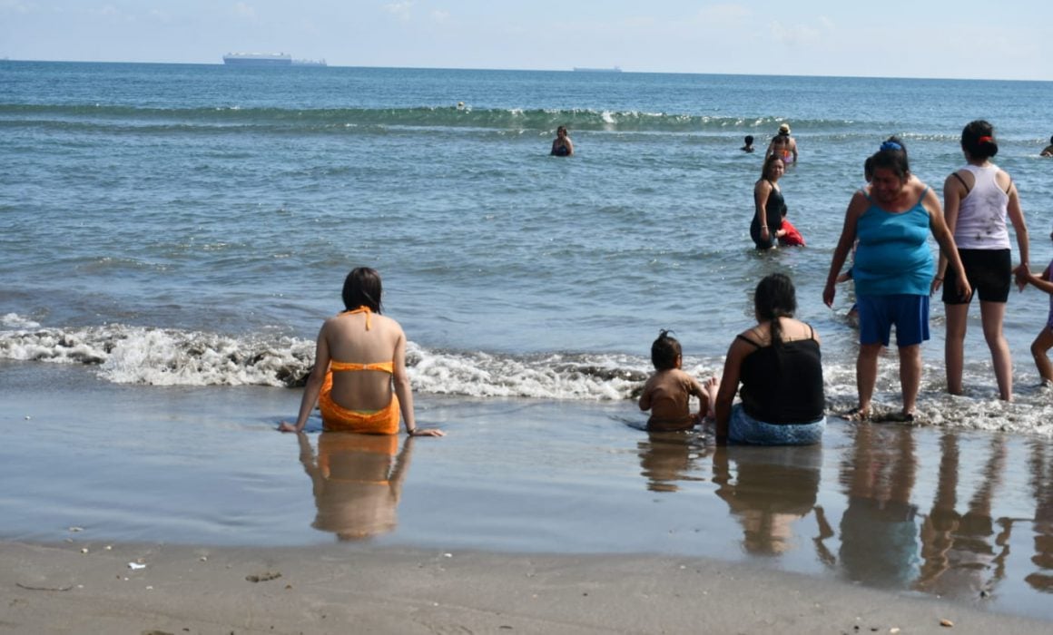 Festeja Apetatitlán Día del Abuelito con viaje al Puerto de Veracruz