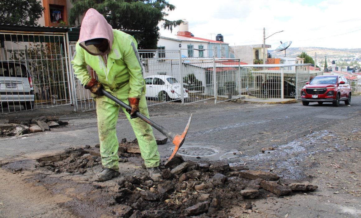 Intensifican trabajos de bacheo en Tlaxcala capital