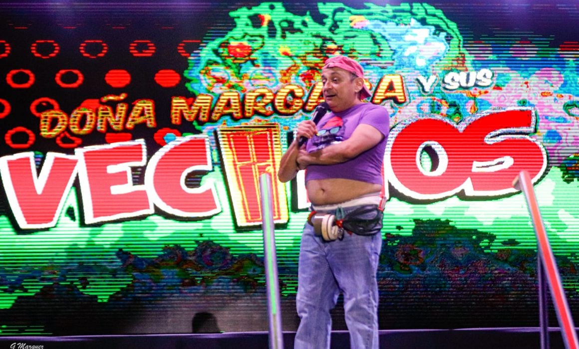 Lalo España llenó de carcajadas el Teatro del Pueblo en la Feria Tlaxcala
