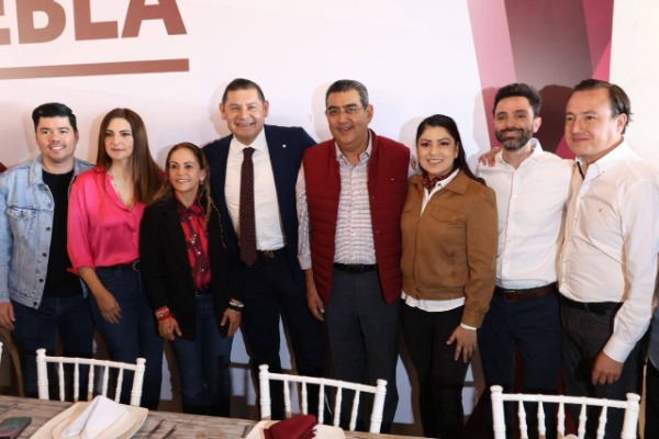 Sergio Céspedes y Alejandro Armenta encabezan encuentro por la unidad por Morena