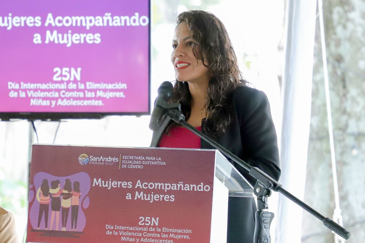Conmemora ayuntamiento de San Andrés Cholula el 25n con ponencia "Mujeres Acompañando a Mujeres"