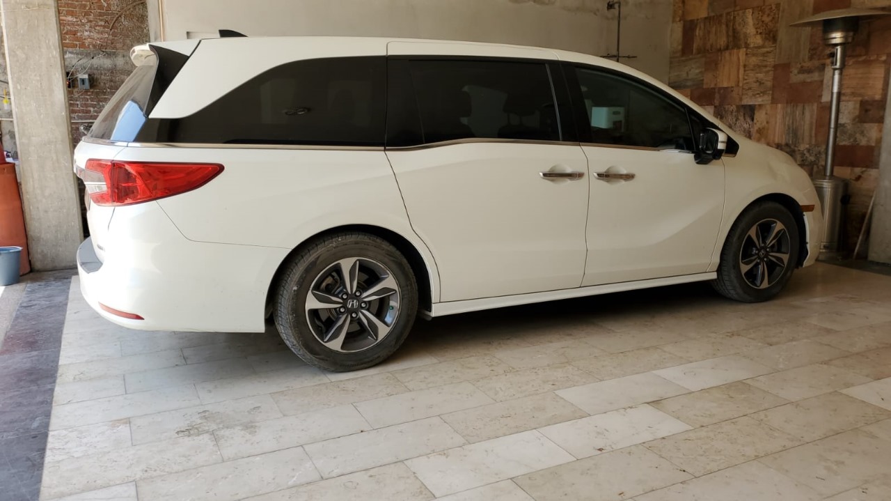 Roban con violencia vehículo en Teolocholco