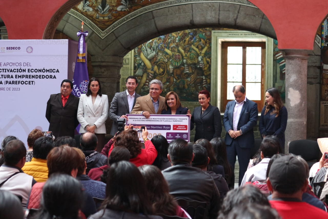 Dan apoyos a emprendedores en Tlaxcala
