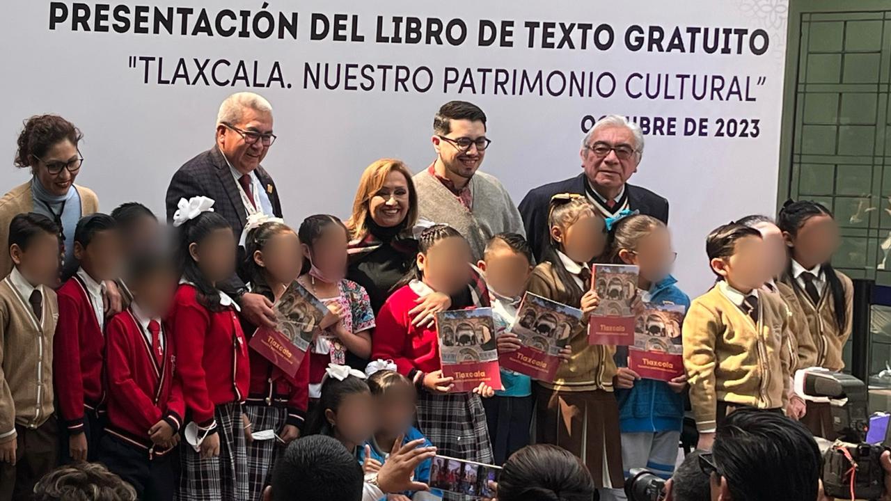 Entregan nuevo libro Tlaxcala, nuestro patrimonio cultural