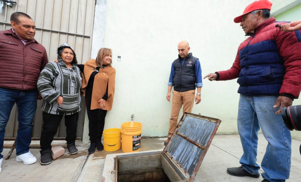 Entrega Lorena Cuéllar rehabilitación de pozo de agua potable en Huamantla