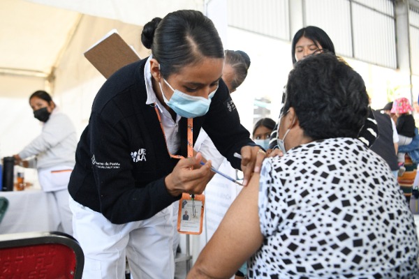 Anuncian jornada de vacunación contra Covid e Influenza en Puebla