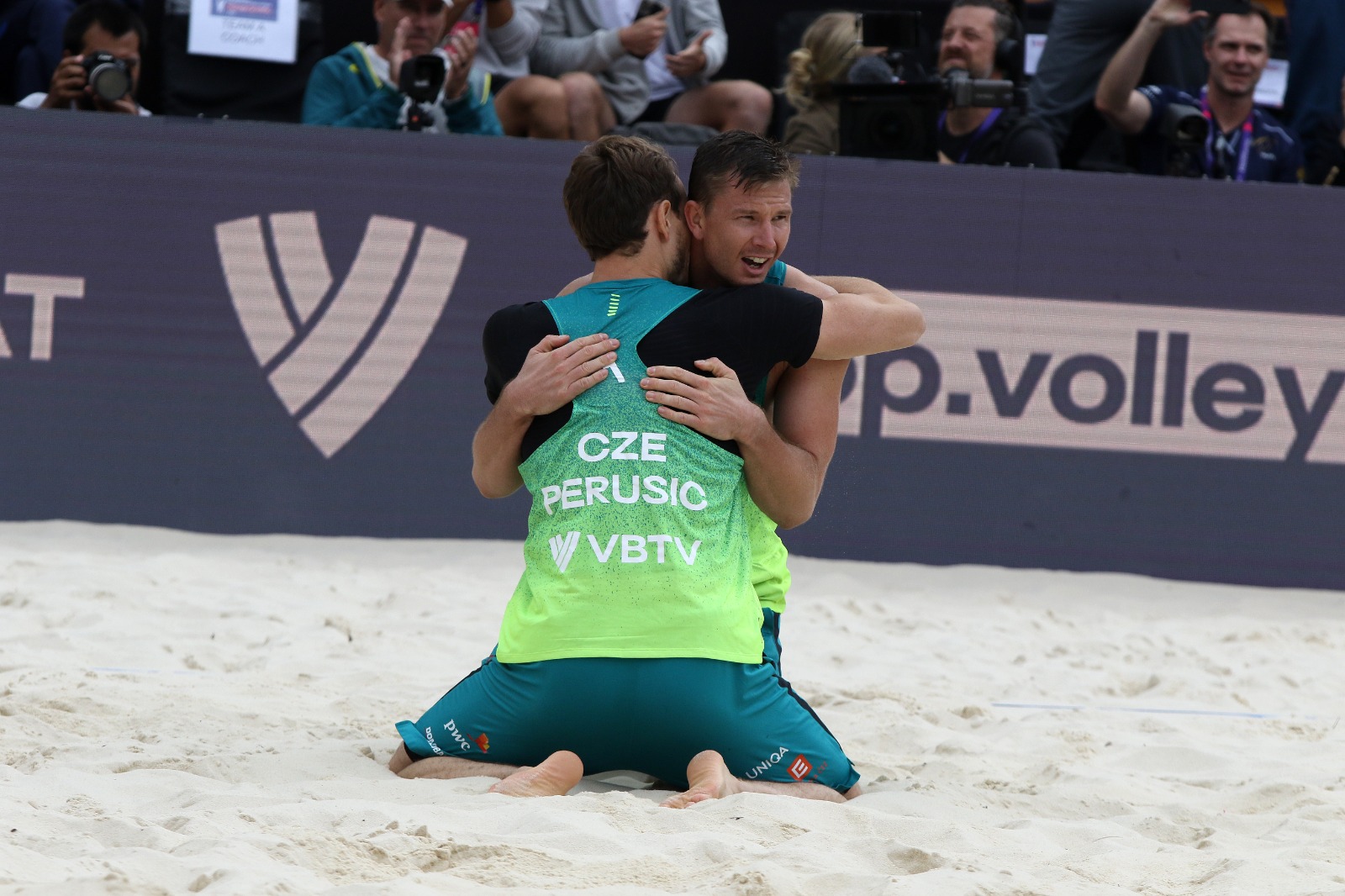 Alzan nuevos monarcas trofeo del Mundial de voleibol de playa en Tlaxcala