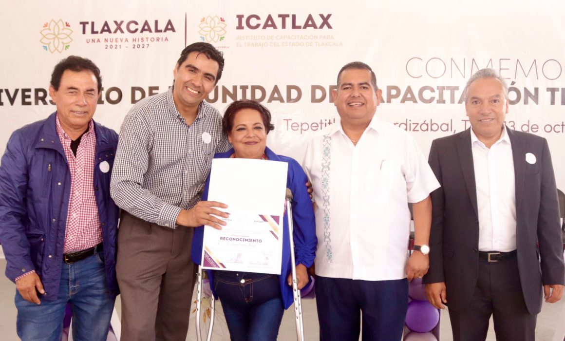 Conmemora Icatlax el 25 aniversario del Plantel Tepetitla