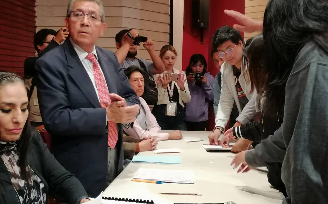 Separan del cargo a autoridades de Filosofía de la UATX por omisión a agresiones