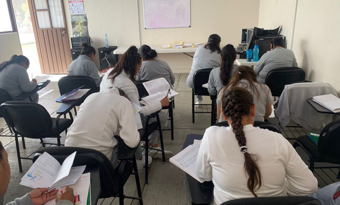 Atiende SEPE a 220 personas privadas de su libertad con instrucción