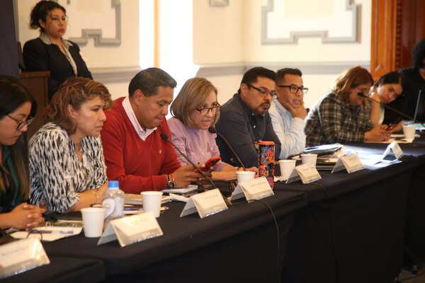 Regidores de Morena-PT abandonan Cabildo de Puebla tras fuerte crítica a la seguridad en la ciudad durante comparecencia