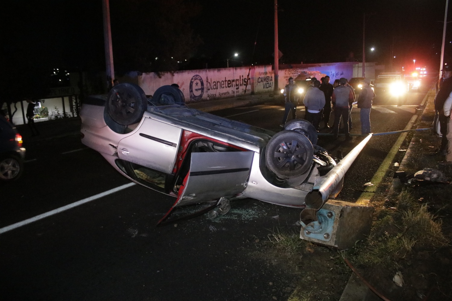 Volcadura en Tepeyanco arroja como saldo una mujer lesionada