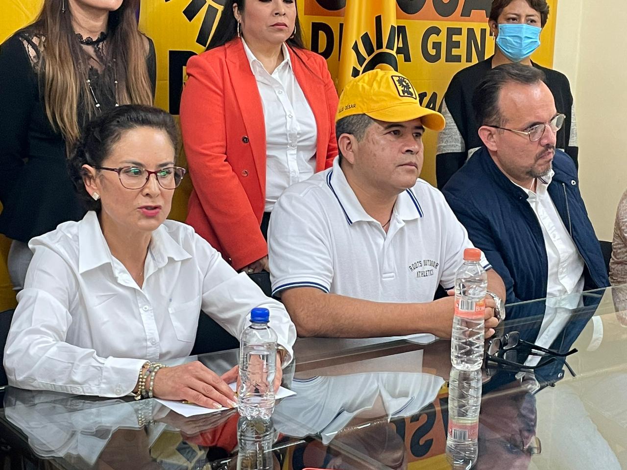 Se va Pérez González de la dirigencia del PRD 