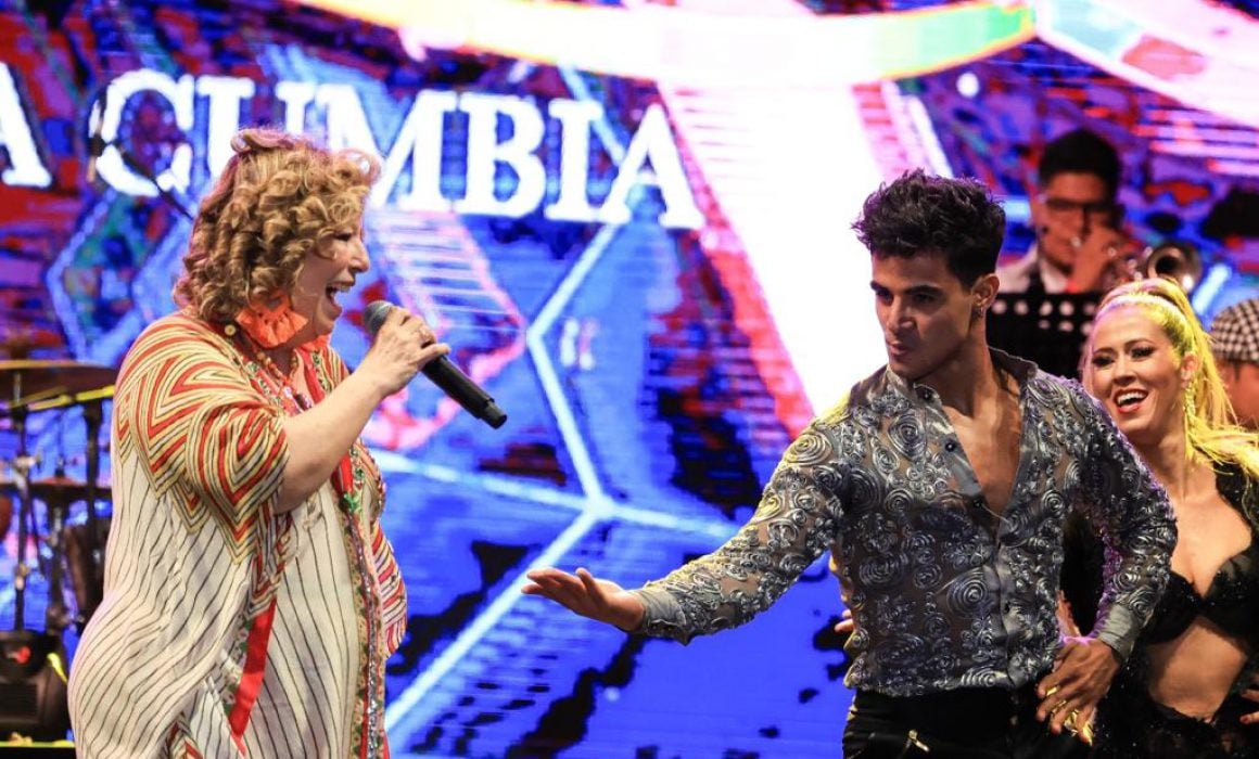 Gran inauguración de Feria con Margarita la Diosa de la Cumbia