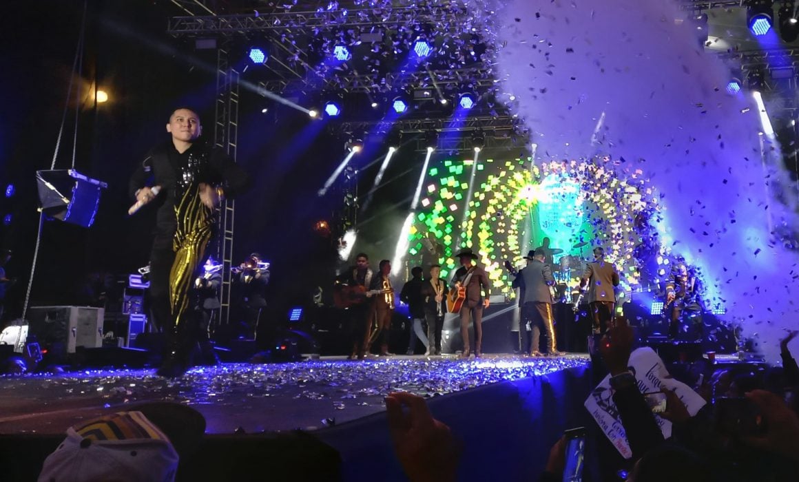 Edwin Luna y La Trakalosa de Monterrey hicieron vibrar el Teatro del Pueblo
