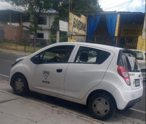 A mano armada roban taxi, en Panzacola; operador fue abandonado cerca de Val'Quirico