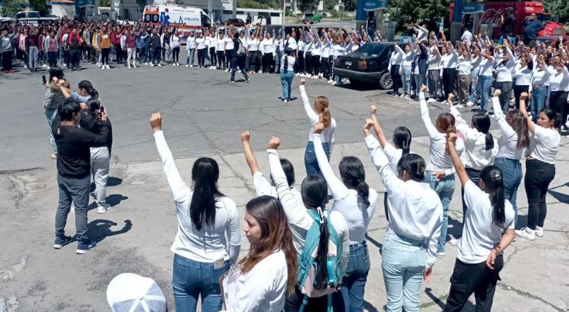 Normalistas conmemoran 22 años de fallecimiento de Beatriz Rojas