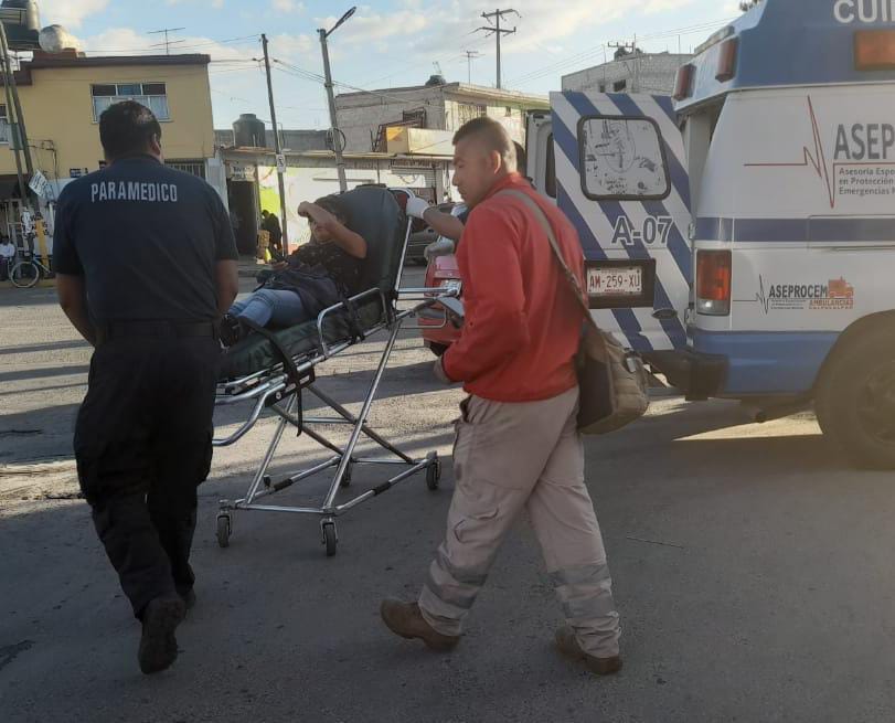 Brayan Alexis balea a su pareja sentimental frente a su hijo, en Calpulalpan
