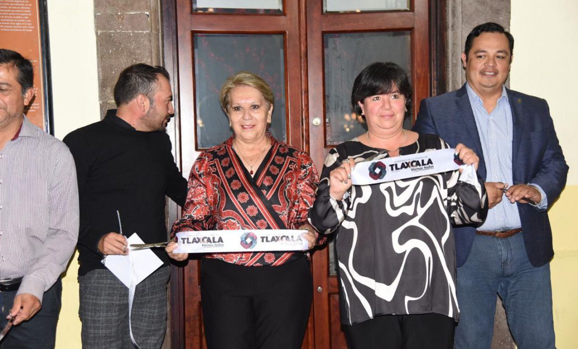 Inaugura Maribel Pérez Arenas barra de información turística en Tlaxcala