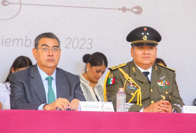 Gobernador promete reforzar seguridad en estacionamientos de estadios