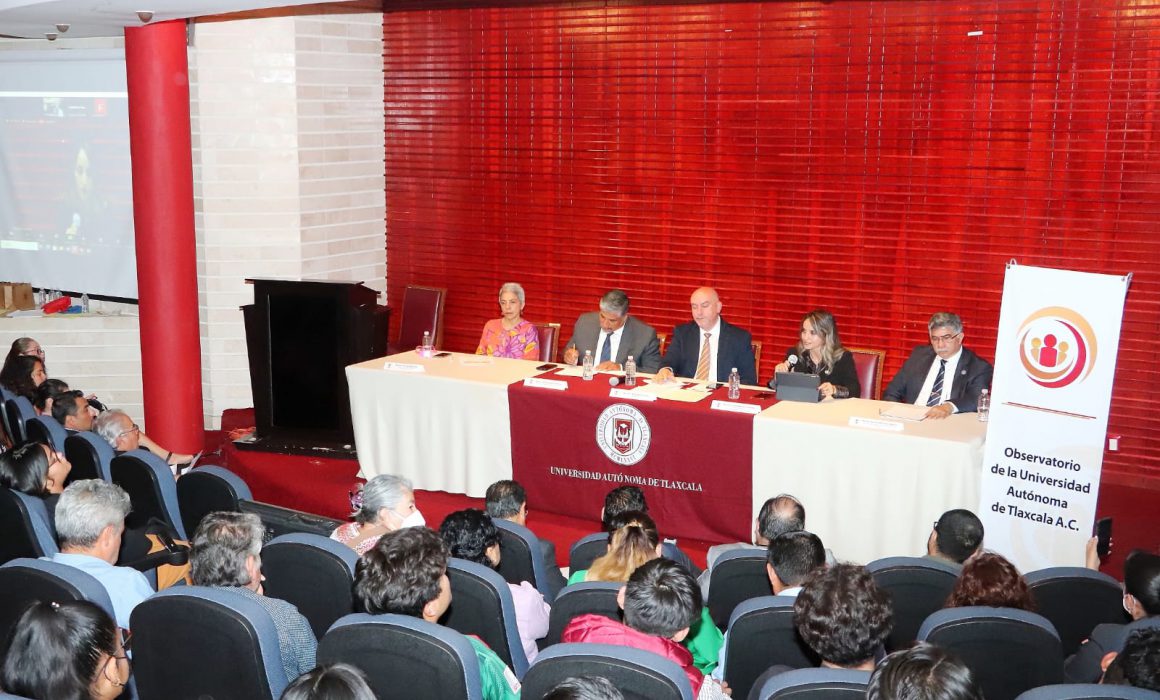 Dialogan en UATX titulares de investigación de 5 universidades del país