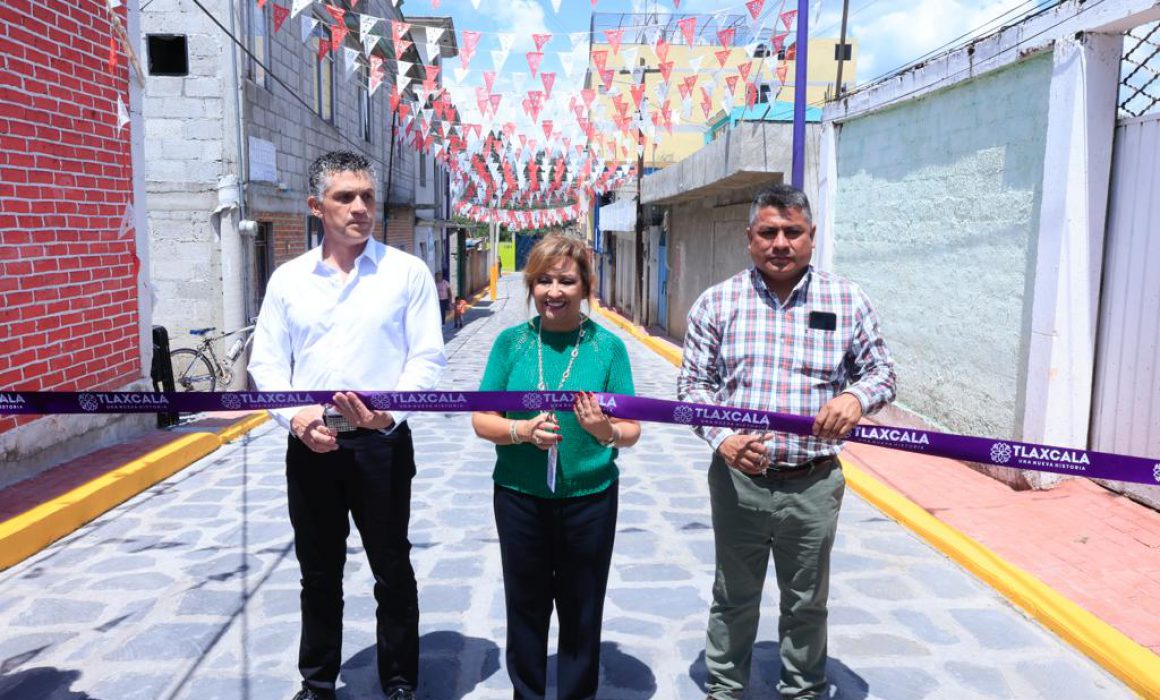 Cuenta Axocomanitla con nueva vialidad en beneficio de más de 5 mil habitates