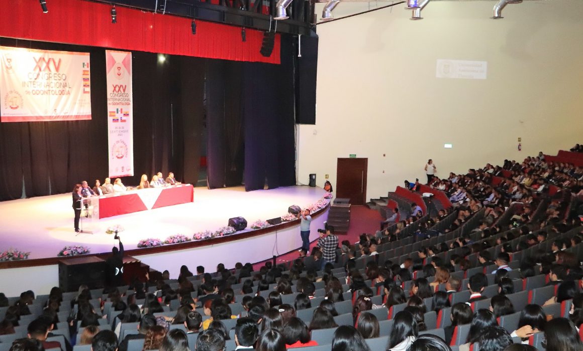 Pone en marcha UATX 25 Congreso Internacional de Odontología