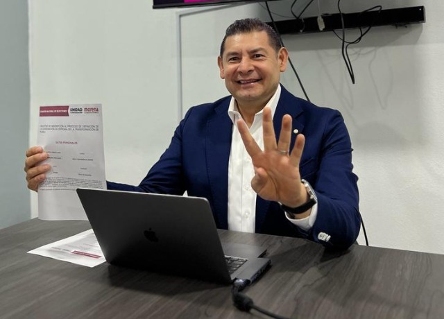 Afirma Armenta que su renuncia al Senado todavía está en análisis