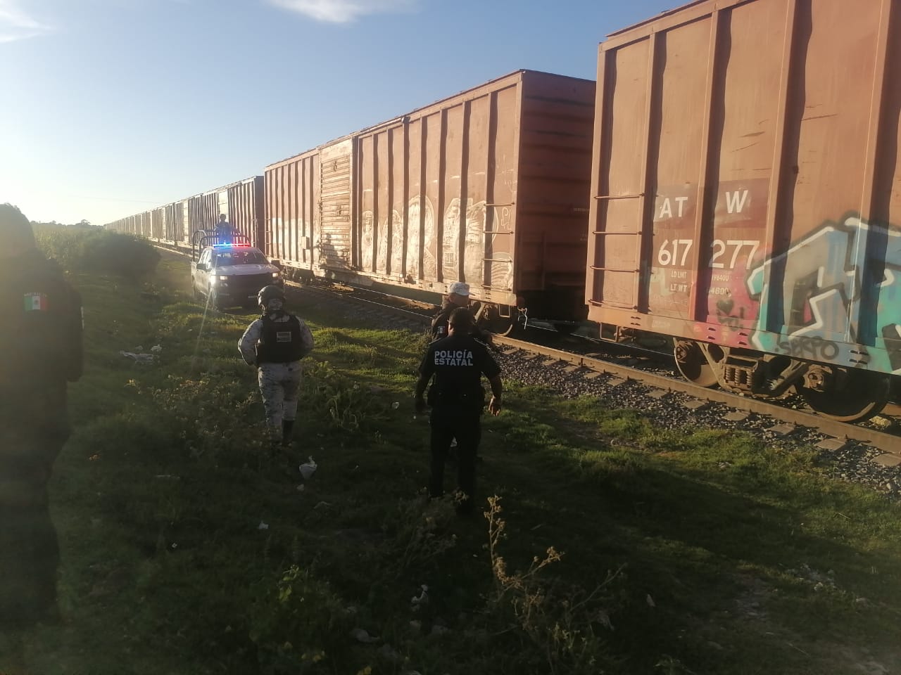 Delincuentes fallan en su intento por atracar tren, en Huamantla: Guardia Nacional frustra atraco