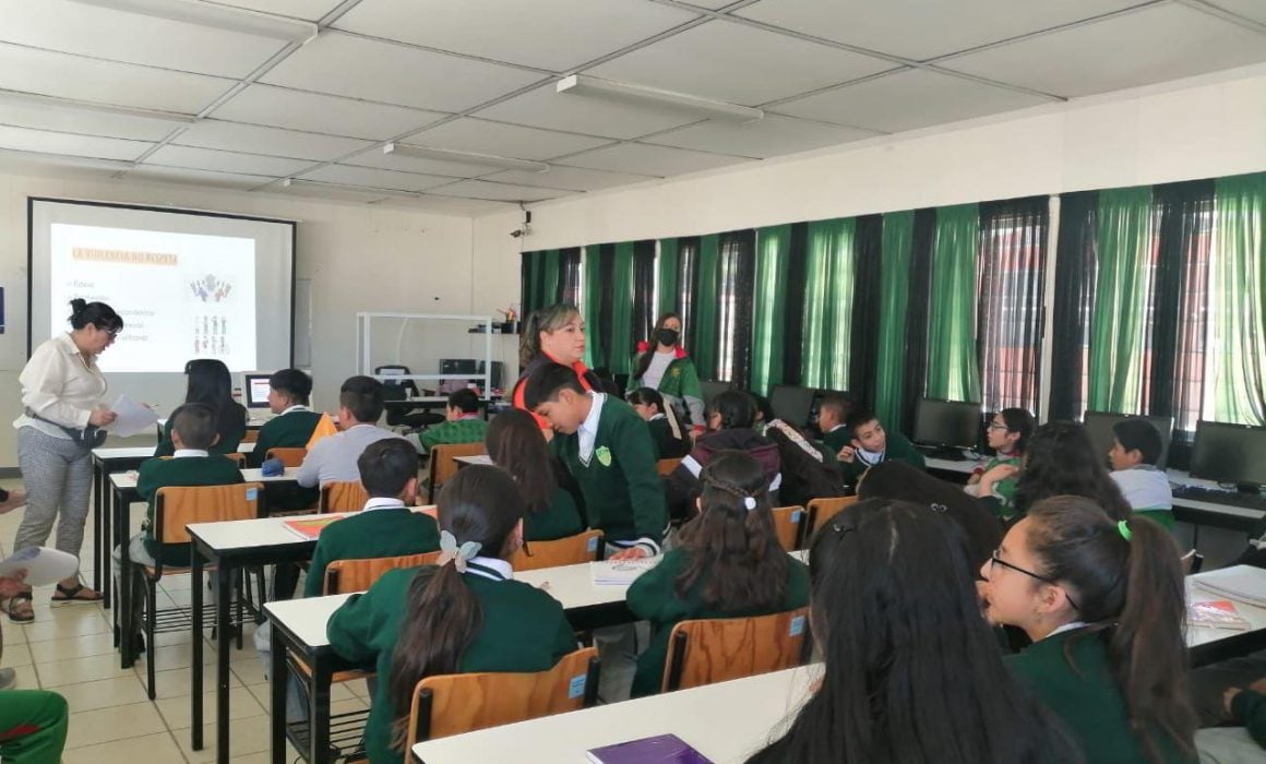 Brinda Huamantla pláticas preventivas contra violencia de género en escuelas